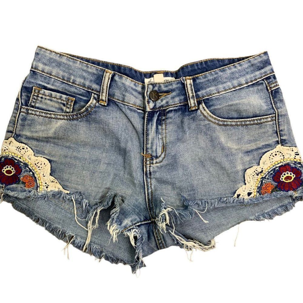 Others Follow Low Rise Cut Off Shorts 27 Med Wash Denim Boho